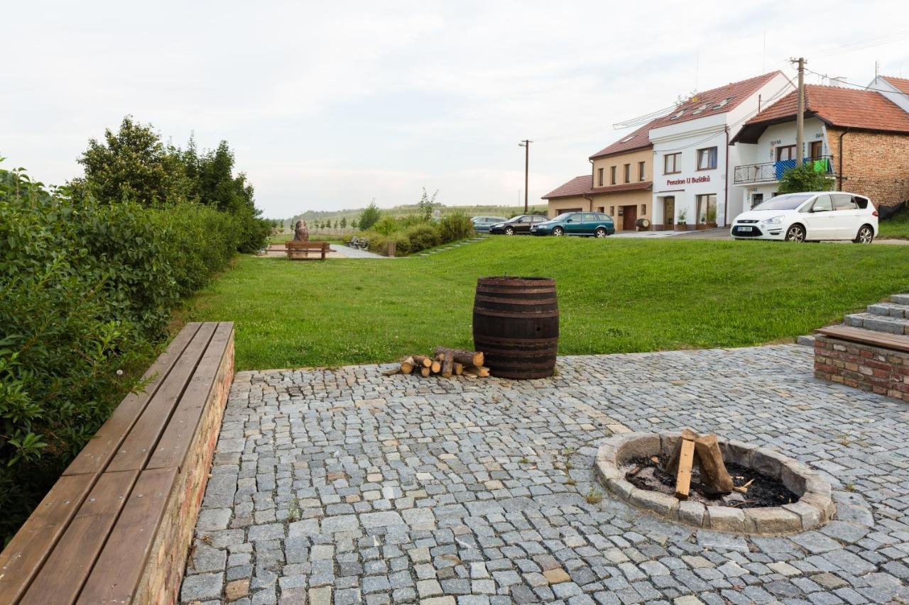 Penzion U Bustiku Sardice Exterior foto